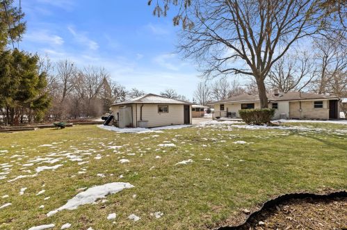 6006 Oakwood Ln, Greendale WI  53129-2527 exterior