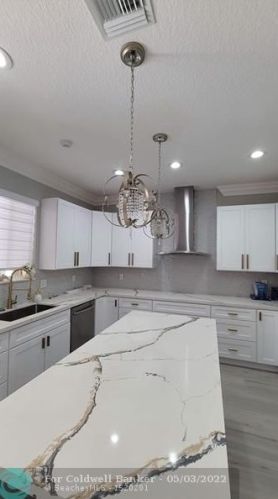 7400 Serrano Ter, Delray Beach, FL 33446-2211