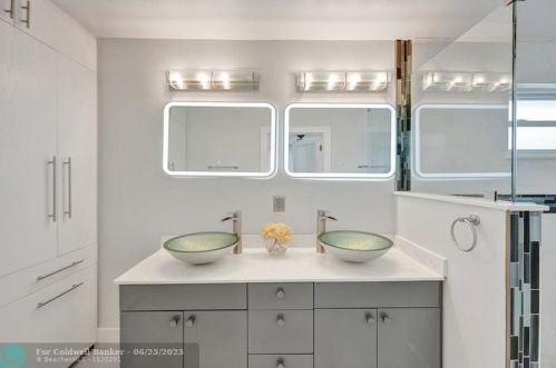 3850 36th Ave, Hollywood FL  33021-1900 exterior