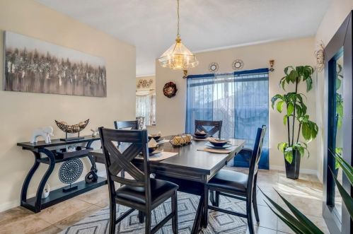 6 Flatfish Dr, Kissimmee FL  34759-4850 exterior