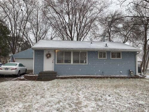 584 9th Ave, Saint Paul, MN 55112-4207