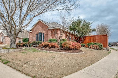 7000 Herman Jared Dr, Fort Worth, TX 76182-3657