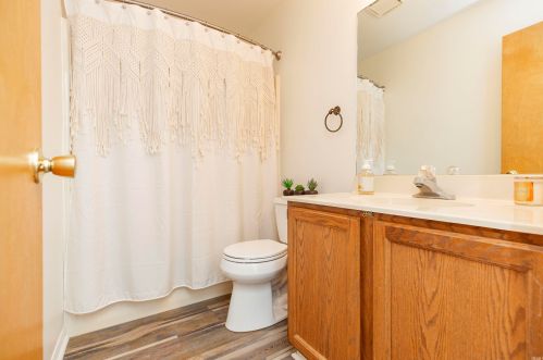 2713 Northwood Dr, Mishawaka IN  46545-3301 exterior