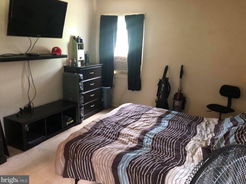 103 Spruce Blvd, Browns Mills NJ  08015-3842 exterior