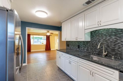 532 K St, Rio Linda CA  95673-3446 exterior