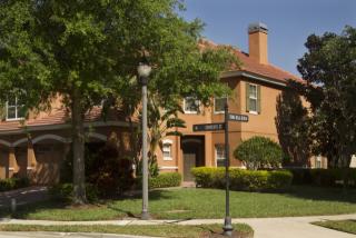6911 Sorrento St, Orlando, FL 32819-5203