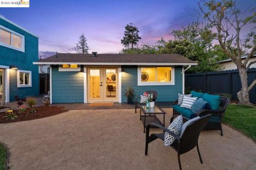 1360 Virginia St, Berkeley CA  94702-1459 exterior