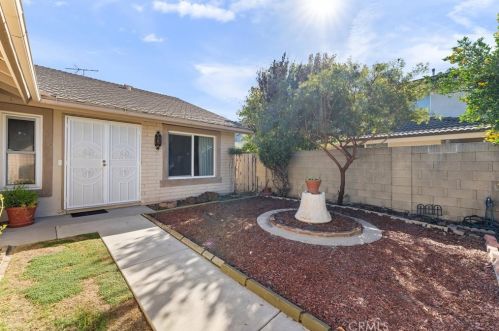 7672 El Lobo Cir, Buena Park, CA 90623-2402