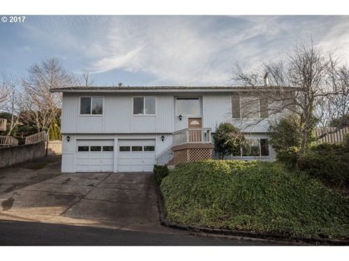 720 Jeffries Pl, Newport, OR 97365-2516