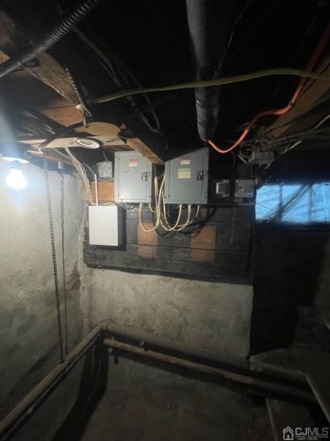 1681 Oliver St, Rahway NJ 07065-4325 exterior