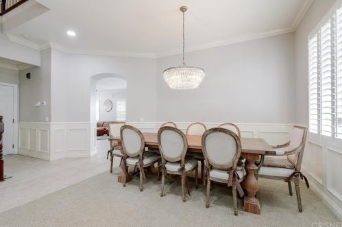 24306 Foxglove Pl, Santa Clarita CA  91354-4922 exterior