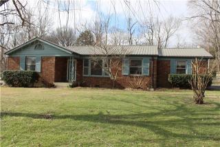 410 Coy Cir, Clarksville, TN 37043-5110