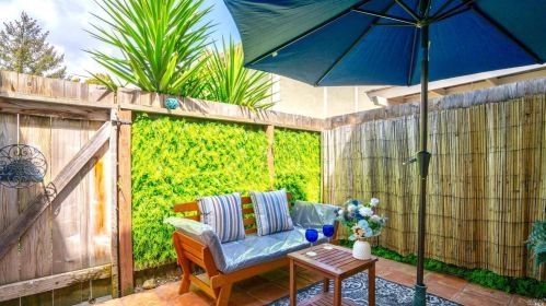 2527 Vallejo St, Santa Rosa, CA 95405-6948