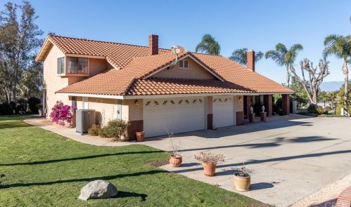 17305 Mariposa Ave, Riverside, CA 92504-6078