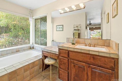 11712 Walnut Rd, Lakeside CA  92040-5625 exterior