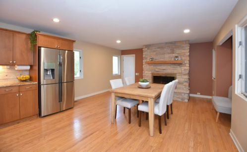 8801 Hart Dr, Waterford WI  53185-1364 exterior