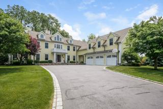 45 Sagamore Rd, Stamford, CT 06902-8031