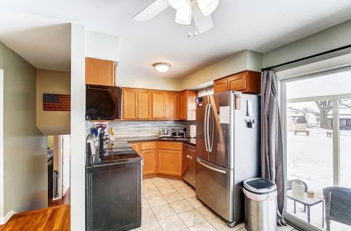 769 Brookdale Dr, West Jefferson OH  43162-1057 exterior