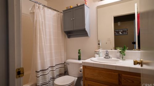 10717 Anacostia Way, Bakersfield CA 93311-3203 exterior