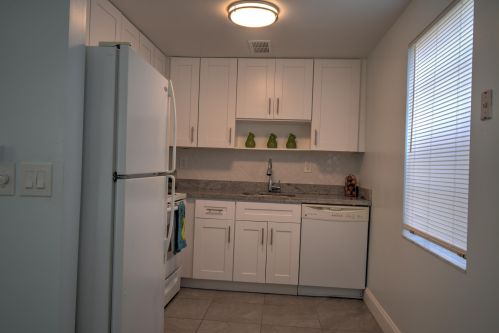 790 Flanders Q, Delray Beach, FL 33484-5371