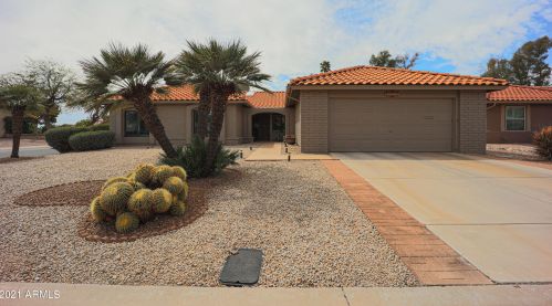 2277 Leisure World, Mesa, AZ 85206-5401