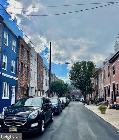 524 Manton St, Philadelphia PA  19147-5217 exterior