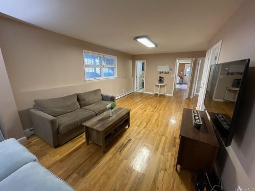 18 Lk Ave, Hillburn NY  10931-9002 exterior