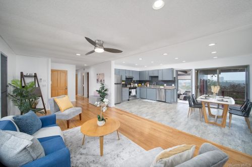 981613 Hoolauae St, Aiea, HI 96701-1801