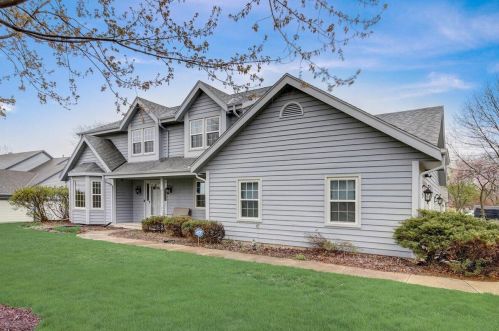 13125 Wade Dr, Waukesha WI  53151-9013 exterior