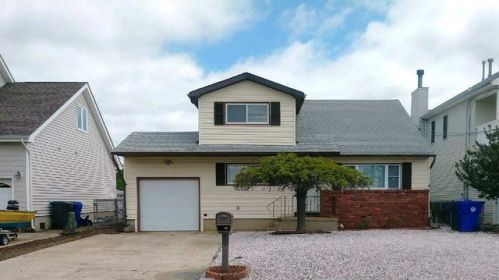 6 6th Ave, Bricktown, NJ 08723