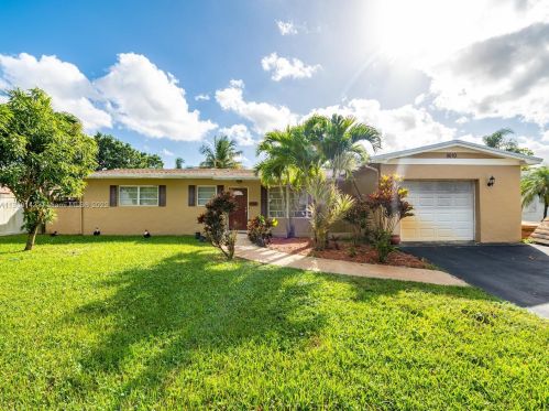 8610 24th Ct, Hollywood, FL 33024-3331