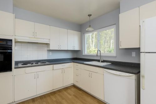 2280 Evergreen Dr, San Bruno CA  94066-1830 exterior