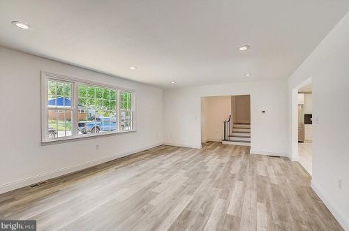 34 Thurston Ave, Trenton NJ  08618-1710 exterior