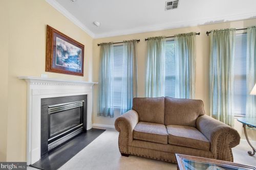 32 Fox Run, Glen Mills PA  19342-2214 exterior