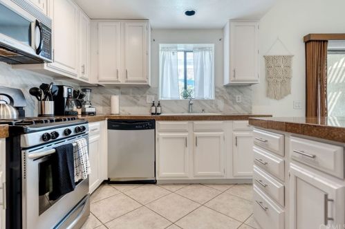 51899 Avenida Carranza, La Quinta CA  92253-3156 exterior