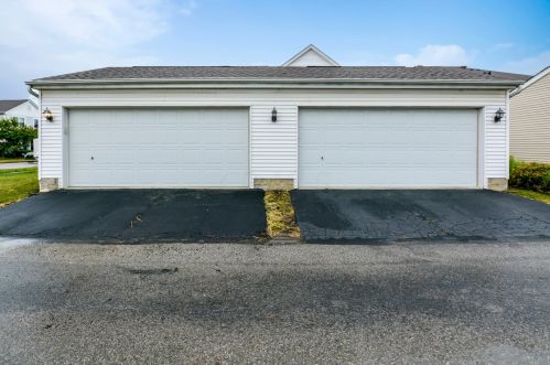 4704 Trumhall Dr, Darbydale OH  43123-8127 exterior