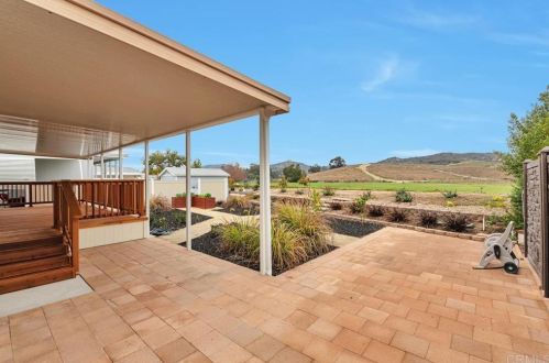3437 Don Alberto Dr, Carlsbad CA  92010-3902 exterior
