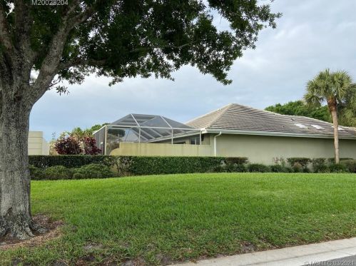 2179 Mayflower Dr, Palm City, FL 34990-7527