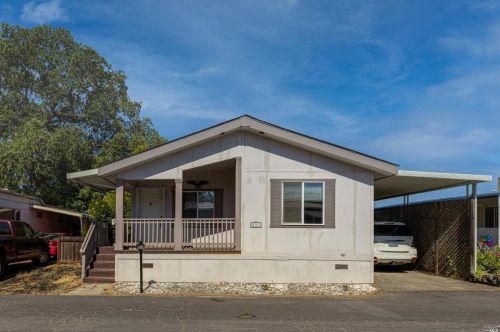 5747 Edmund Ave, Santa Rosa, CA 95403-1108