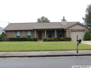 526 Tammy St, Decatur, AL 35603-1606