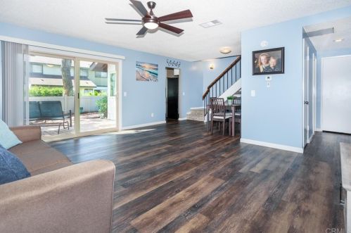 230 Eveningside Gln, Escondido CA  92026-1334 exterior