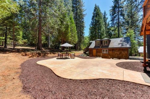 5739 Maywood Dr, Michigan Bluff CA  95631-9680 exterior