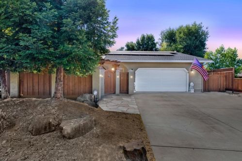 8703 Lions Creek Dr, Gilroy, CA 95020-7457