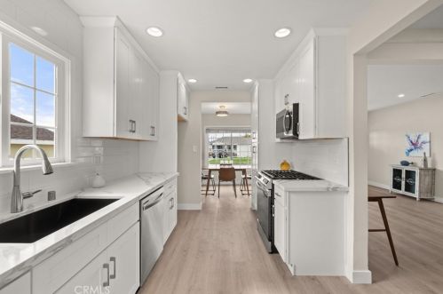15424 Wilton Pl, Gardena CA  90249-4729 exterior