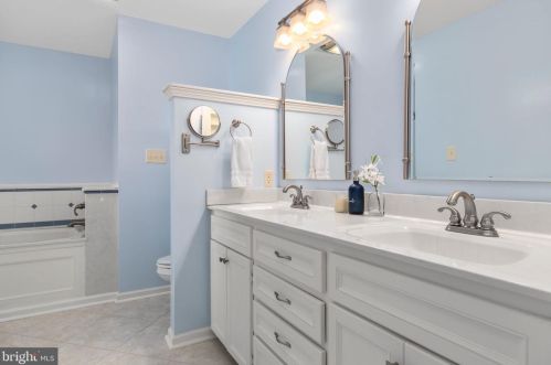 527 Willis St, Fredericksburg VA  22401-5650 exterior