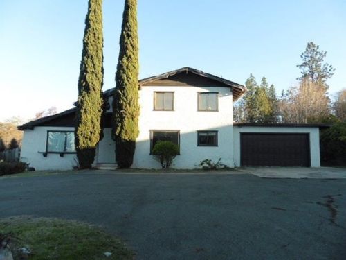 1000 Clay St, Ashland, OR 97520-3613