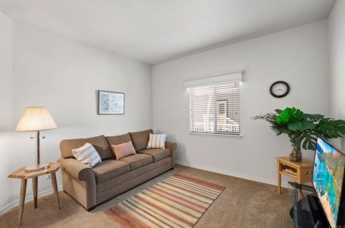 7102 Santa Barbara St, Carlsbad CA  92011-4629 exterior