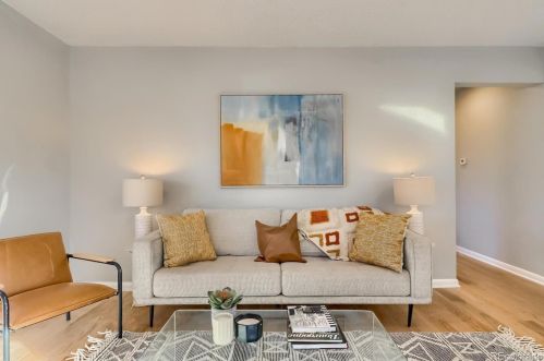 2818 Jackson St, Denver CO 80205-5052 exterior