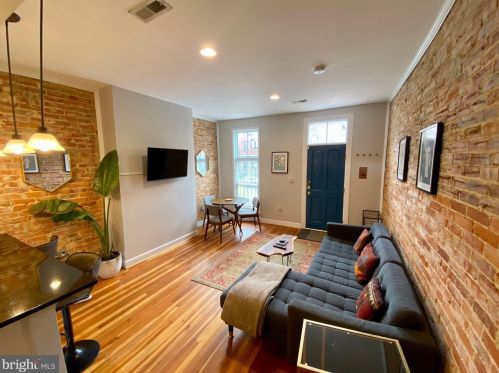 1534 8th St, Washington, DC 20001-3206
