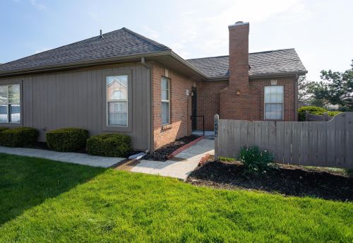2454 Hooverside Ln, Darbydale, OH 43123-3933